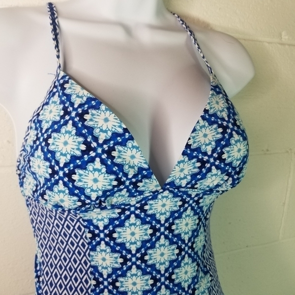 Lands End geo mosaic mixed print one piece swimsuit - Picture 7 of 10